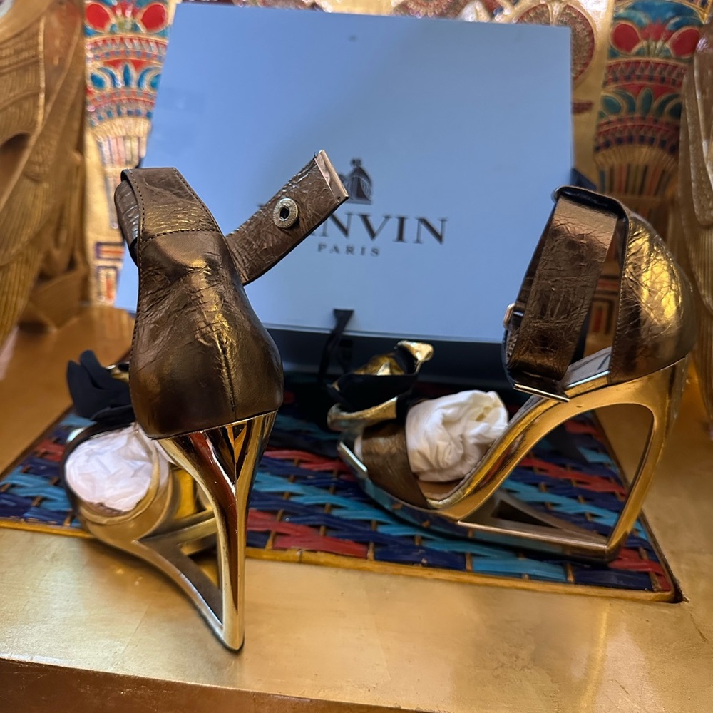 Gold Lanvin Heels 37 - Picture 6 of 7